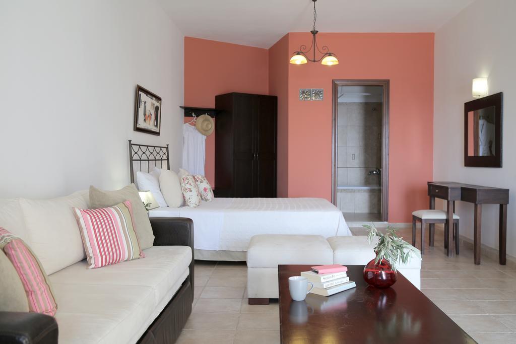 Yalis Hotel Votsi  ภายนอก รูปภาพ