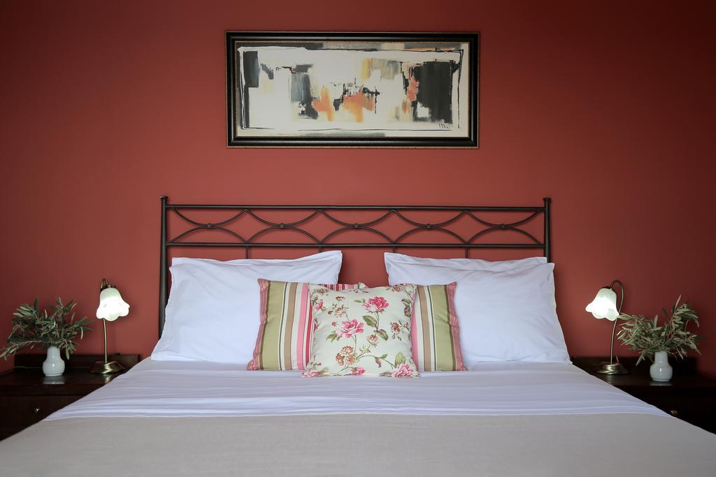 Yalis Hotel Votsi  ภายนอก รูปภาพ